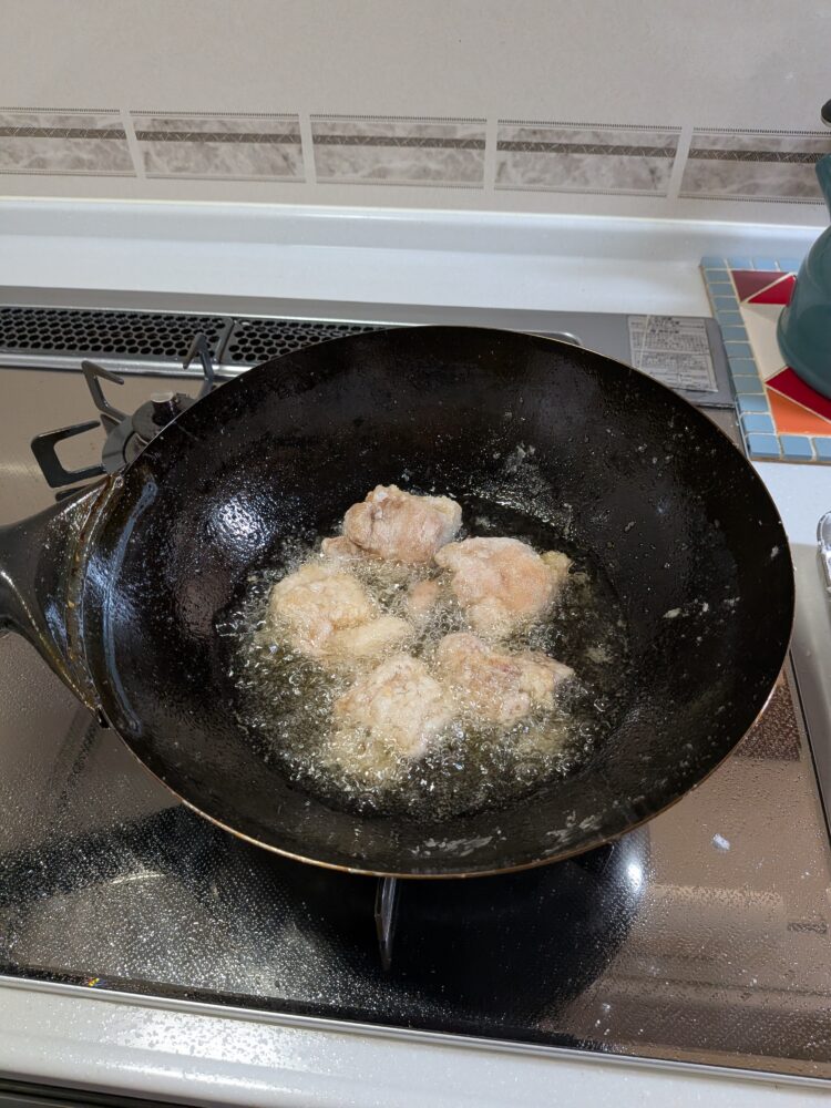 油が飛び散るそこら中